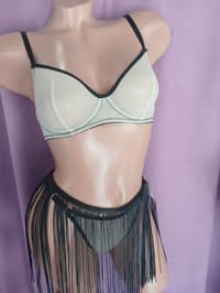 Спідничка з бахроми, є розміри XS, S, M - вигляд ззаду