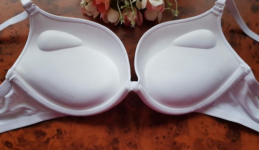 Бюстгальтер з потрійним push-up, бежевий - вигляд ззаду